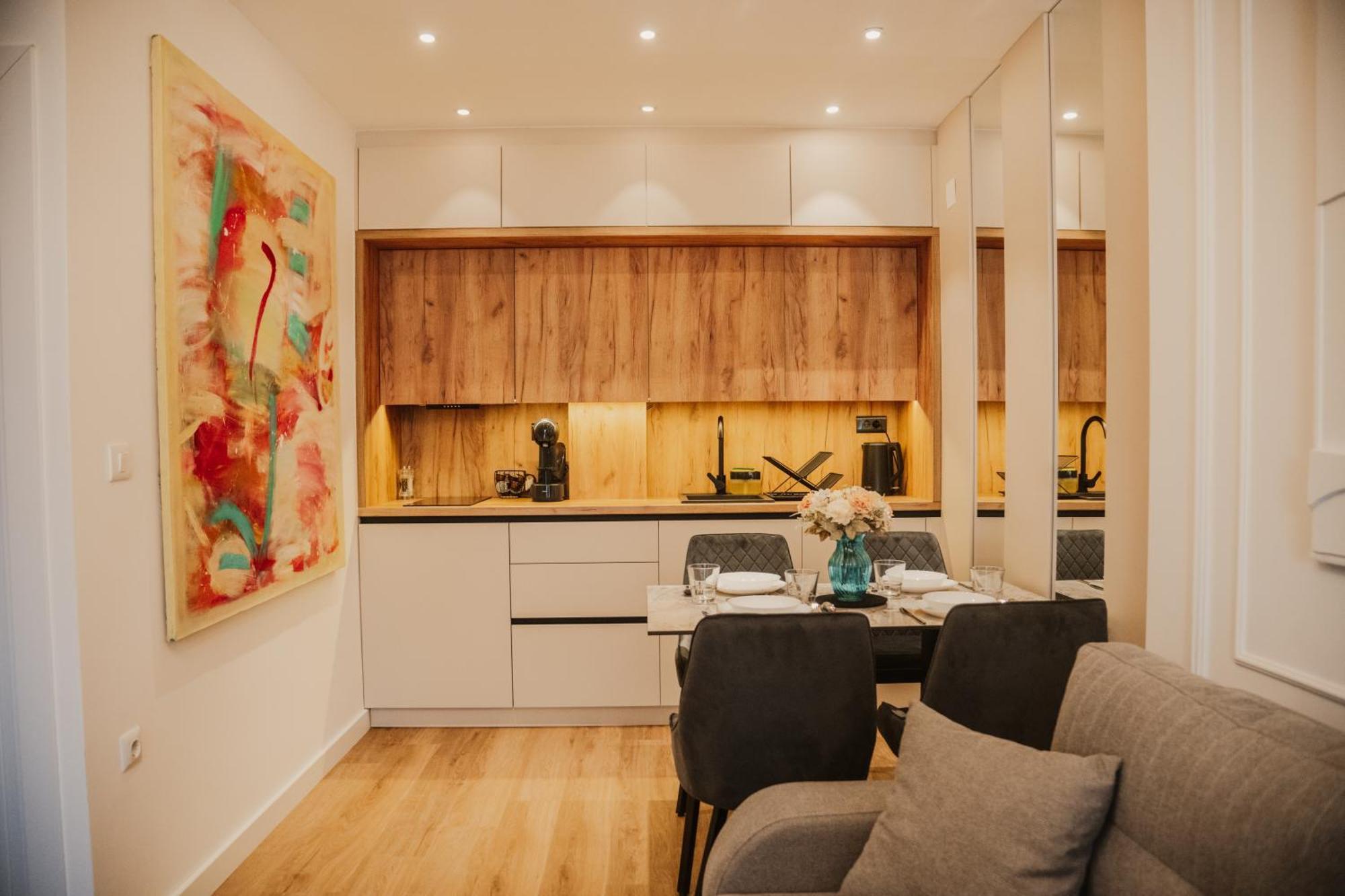 Apartment Ej's Hub *